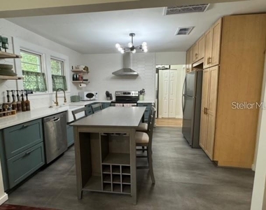 1410 W Humphrey Street - Photo Thumbnail 3