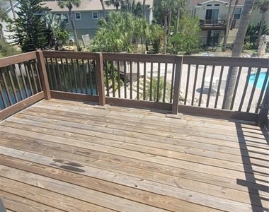 4927 Marina Palms Drive - Photo Thumbnail 11