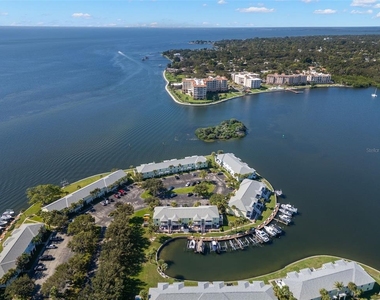 5243 Beach Drive Se - Photo Thumbnail 40