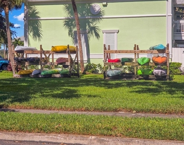 5243 Beach Drive Se - Photo Thumbnail 30