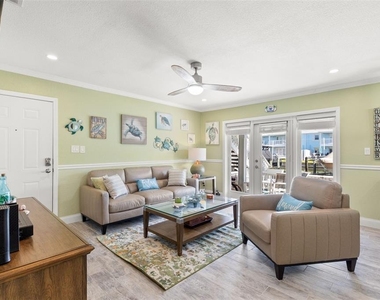 5243 Beach Drive Se - Photo Thumbnail 5