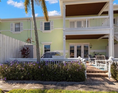 5243 Beach Drive Se - Photo Thumbnail 20