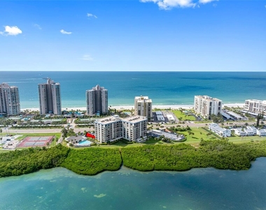 1501 Gulf Boulevard - Photo Thumbnail 1