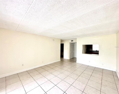 2830 Somerset Park Drive - Photo Thumbnail 3