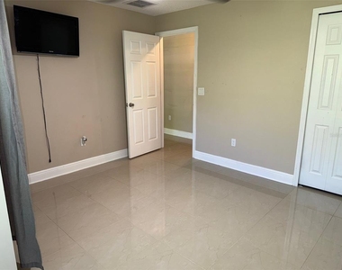 6609 Myrna Drive - Photo Thumbnail 8