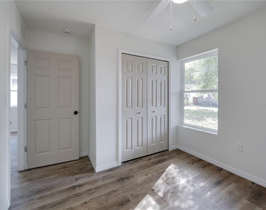 767 1/2 19th Avenue S - Photo Thumbnail 11