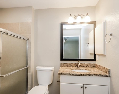 2550 Comet Lane - Photo Thumbnail 10