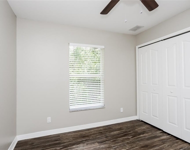 2550 Comet Lane - Photo Thumbnail 9