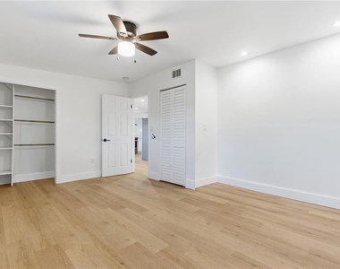 327 Sunny Lane - Photo Thumbnail 20