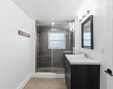 327 Sunny Lane - Photo Thumbnail 25