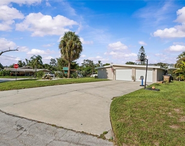 327 Sunny Lane - Photo Thumbnail 34
