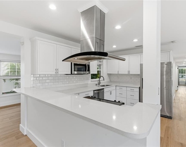 327 Sunny Lane - Photo Thumbnail 8
