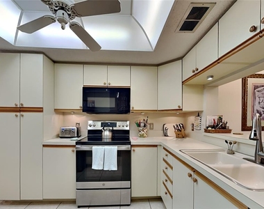 6501 Stone River Road - Photo Thumbnail 46