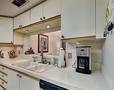 6501 Stone River Road - Photo Thumbnail 47