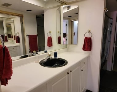 1761 Cupecoy Circle - Photo Thumbnail 14