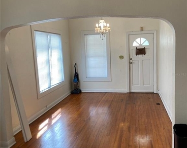 108 S Willow Avenue - Photo Thumbnail 1