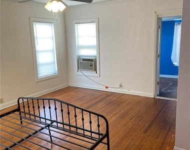 108 S Willow Avenue - Photo Thumbnail 8
