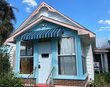 108 S Willow Avenue - Photo Thumbnail 14