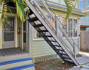 725 8th Street N - Photo Thumbnail 1