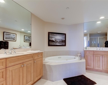 521 Mandalay Avenue - Photo Thumbnail 8