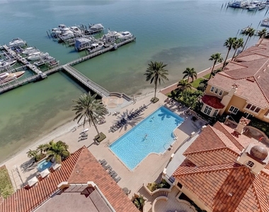 521 Mandalay Avenue - Photo Thumbnail 21