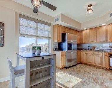 521 Mandalay Avenue - Photo Thumbnail 11