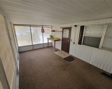 7513 Highpoint Boulevard - Photo Thumbnail 4
