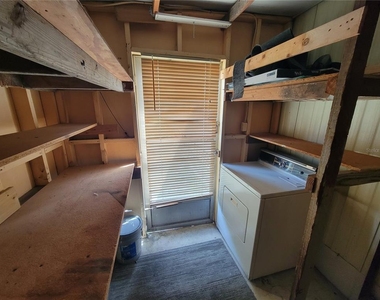 7513 Highpoint Boulevard - Photo Thumbnail 13