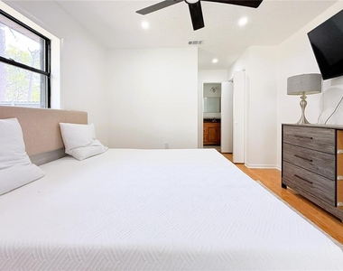 3201 Bartlett Street - Photo Thumbnail 39