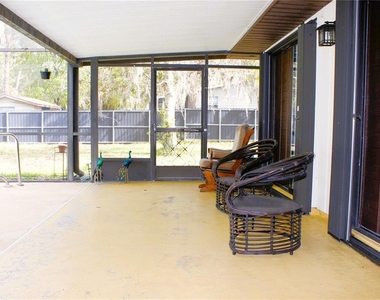 3201 Bartlett Street - Photo Thumbnail 3