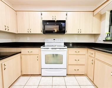3201 Bartlett Street - Photo Thumbnail 27
