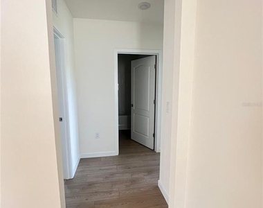 2085 Walnut Creek Drive - Photo Thumbnail 16