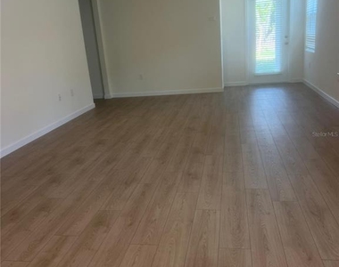 2085 Walnut Creek Drive - Photo Thumbnail 13