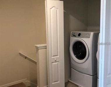 1851 Red Canyon Drive - Photo Thumbnail 6