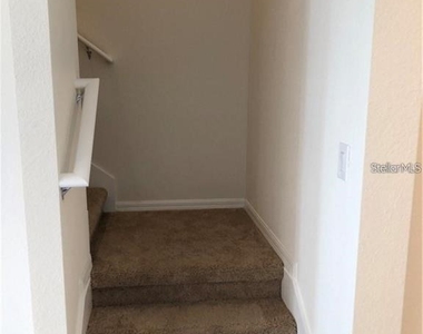 1851 Red Canyon Drive - Photo Thumbnail 4