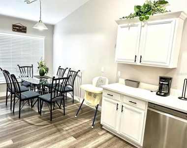 626 Eagle Pointe S - Photo Thumbnail 4