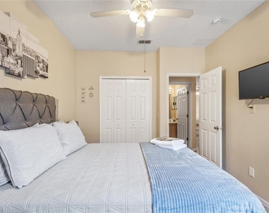 422 Graystone Boulevard - Photo Thumbnail 25