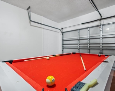 422 Graystone Boulevard - Photo Thumbnail 28