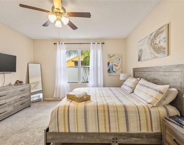 422 Graystone Boulevard - Photo Thumbnail 18