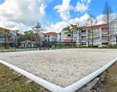 18001 Richmond Place Drive - Photo Thumbnail 23