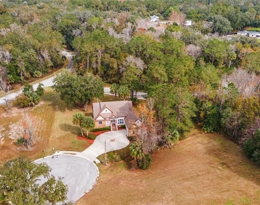1706 Sw 27th Street - Photo Thumbnail 2