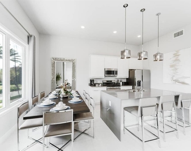 7760 Sandy Ridge Drive - Photo Thumbnail 8