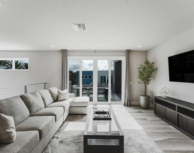 7760 Sandy Ridge Drive - Photo Thumbnail 32