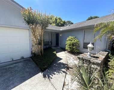 305 Coble Drive - Photo Thumbnail 3