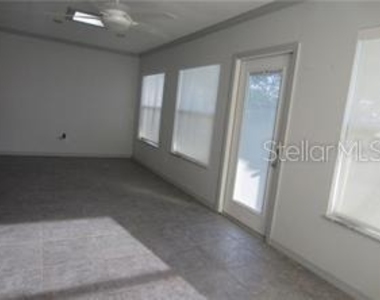 305 Coble Drive - Photo Thumbnail 5