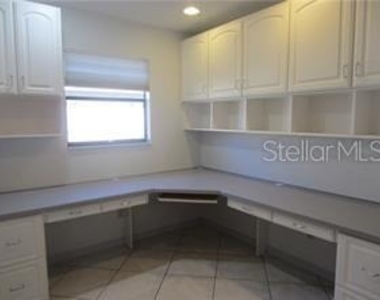 305 Coble Drive - Photo Thumbnail 12