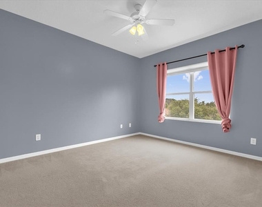 516 Brunello Drive - Photo Thumbnail 9