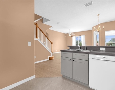 516 Brunello Drive - Photo Thumbnail 8