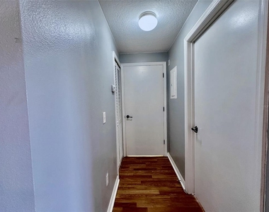 5578 Metrowest Boulevard - Photo Thumbnail 5