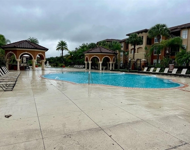 5578 Metrowest Boulevard - Photo Thumbnail 14